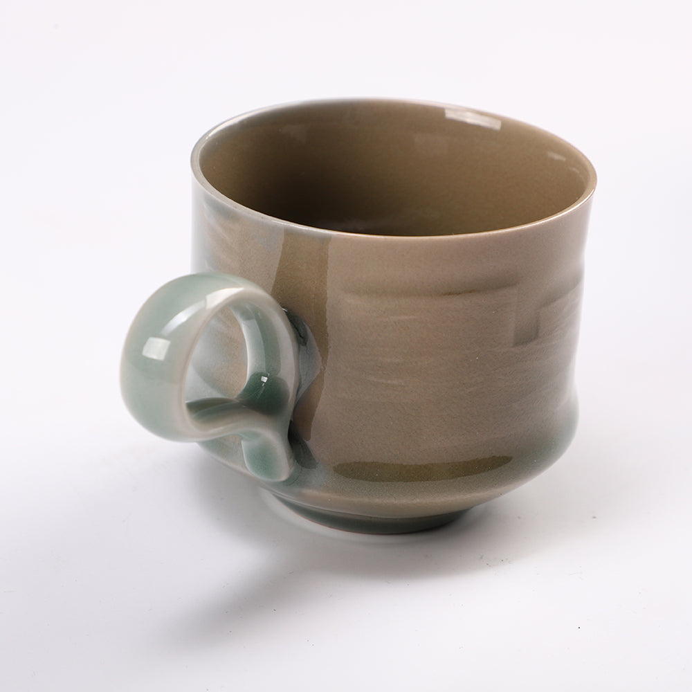 Elegant Celadon Ceramic Mug – Handcrafted Traditional Design for Decoration, Display & Collection (Ø7.2cm x H6.6cm)