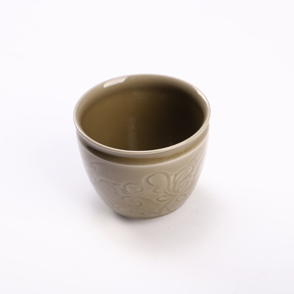 Elegant Celadon Ceramic Decorative Cup – Handcrafted Floral Relief Design for Display & Collection (Ø9.7cm x H8.4cm)