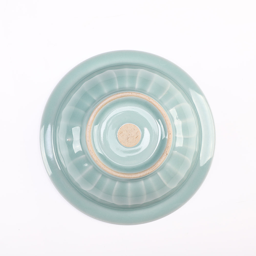 Elegant Celadon Ceramic Decorative Plate – Handcrafted for Display, Collection & Daily Fruit Use (Ø15.4cm x H4.7cm | Weight: 0.332kg)
