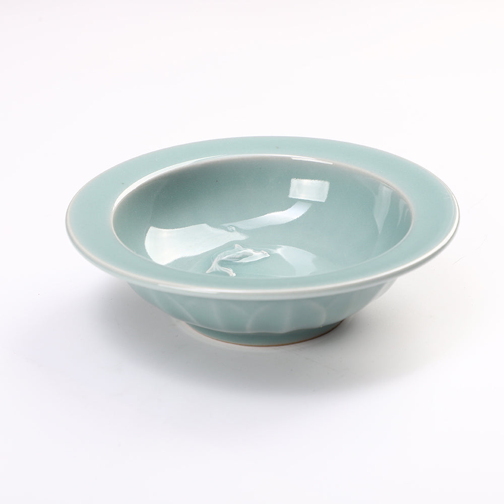 Elegant Celadon Ceramic Decorative Plate – Handcrafted for Display, Collection & Daily Fruit Use (Ø15.4cm x H4.7cm | Weight: 0.332kg)